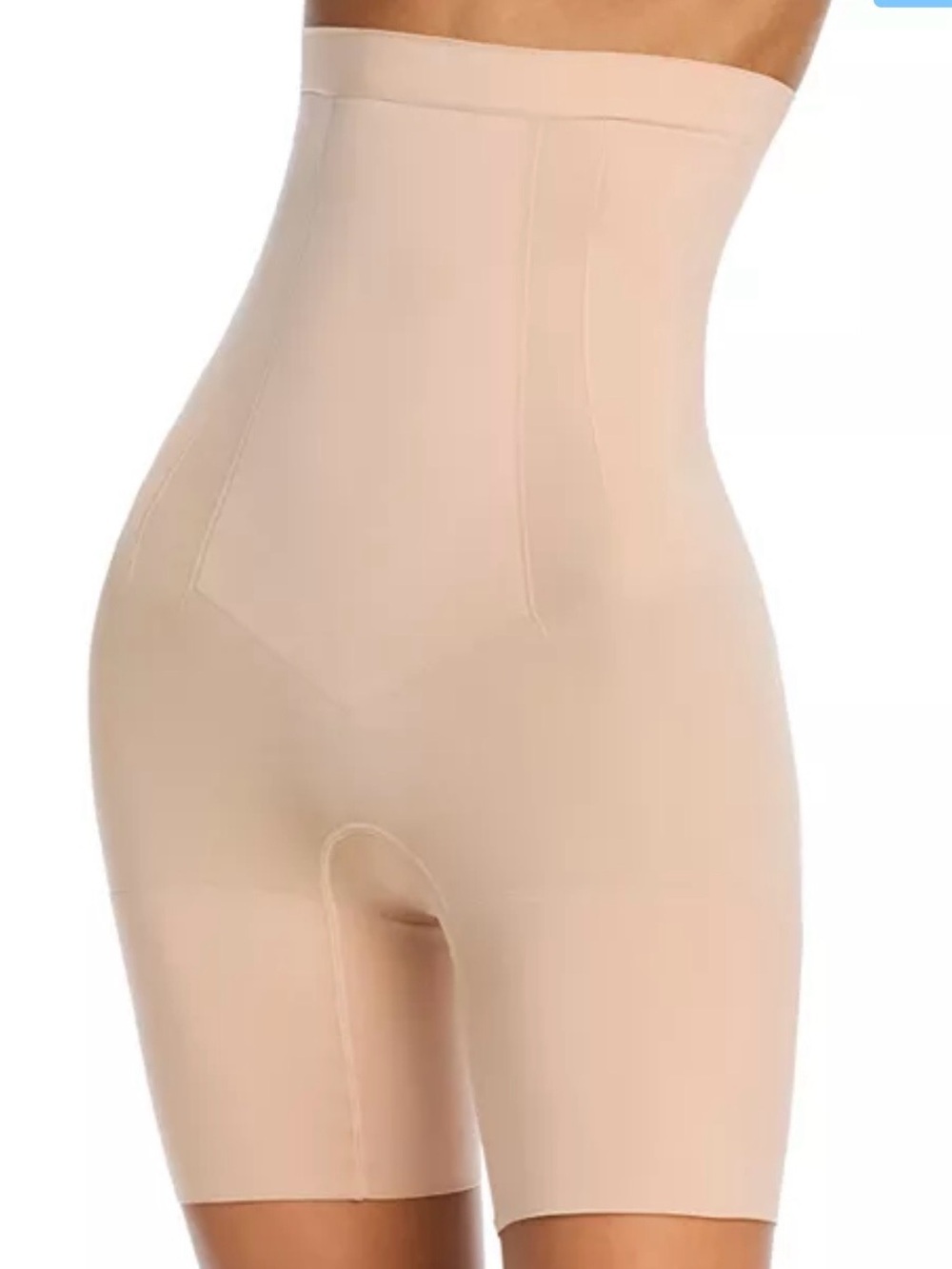 SPANXsculpt™ OnCore High Waisted Mid Thigh Short